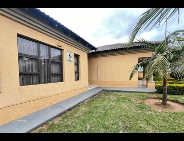 3 BEDROOM HOUSE FOR SALE IN DAWN PARK